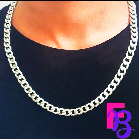 *NEW!* 9MM 24" Miami Cuban Chain - Picture 1 of 13